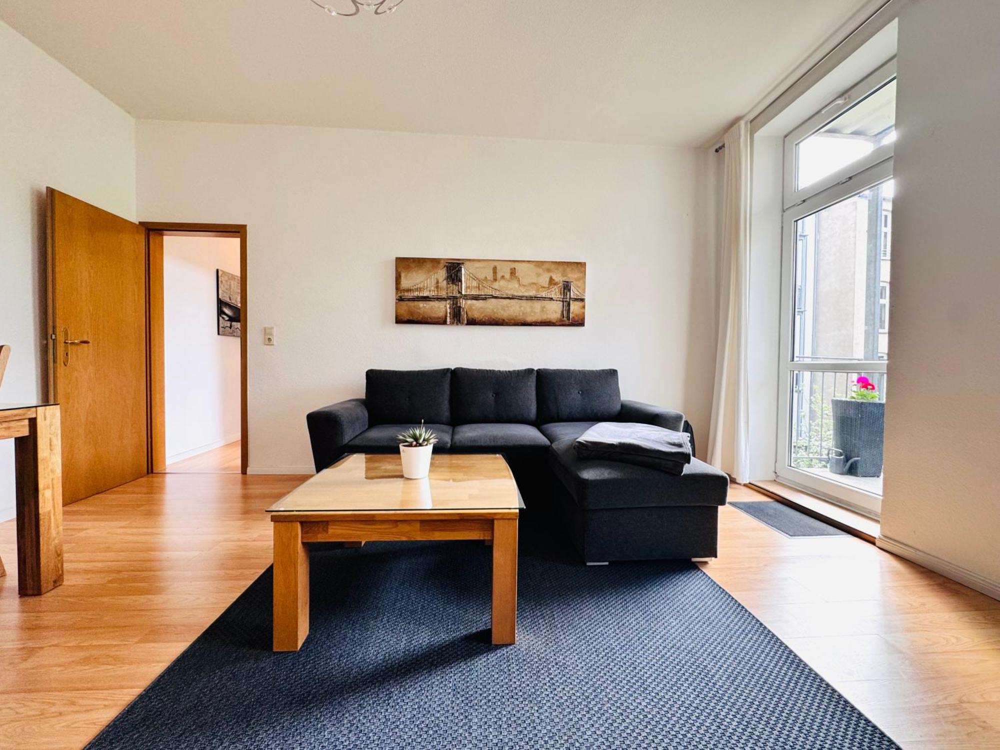 Attraktive Wohnung Im Schoenen Hinterhof Schwerin  Esterno foto